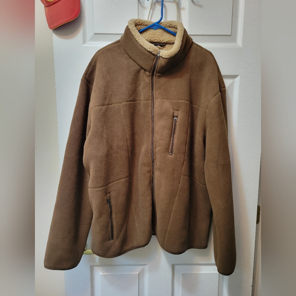 Gently used Scandia Woods men's brown fleece lined jacket size 2XL
